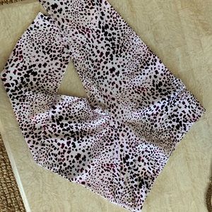 Brand new with tags- cute Capri leggings!